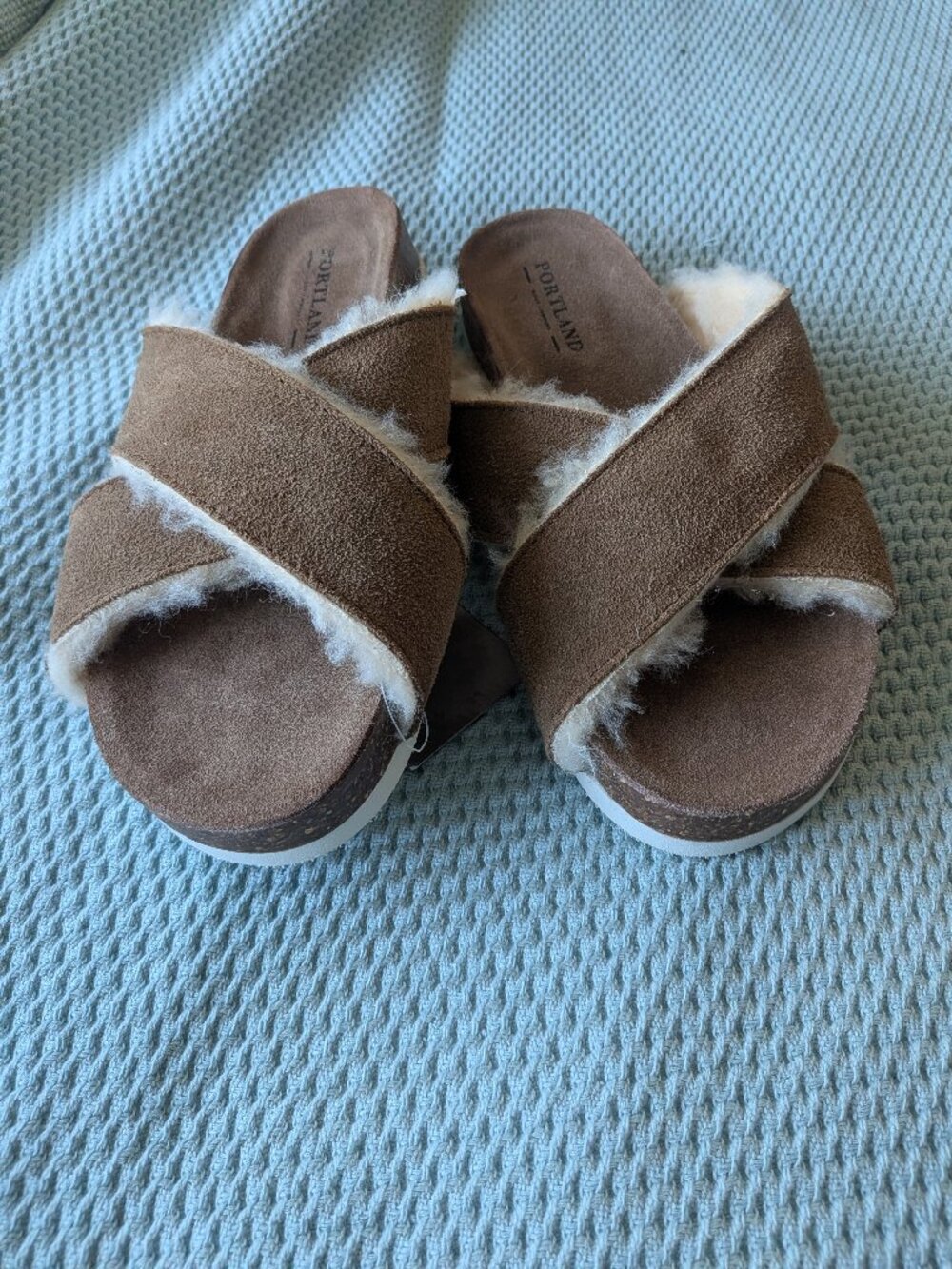 Portland Boot Company Genuine Suede Shearling Lined Sandals Sz 9 - NWT